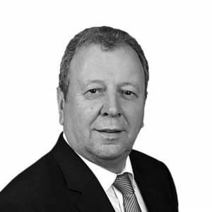 Dr. Klein: Peter Schwickert.jpg