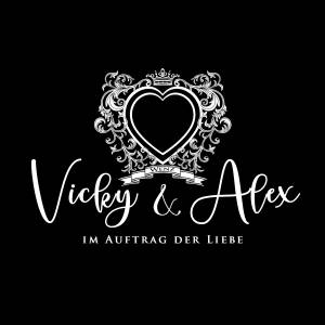 Vicky & Alex Wenz - die Hochzeitsfotografen.jpg
