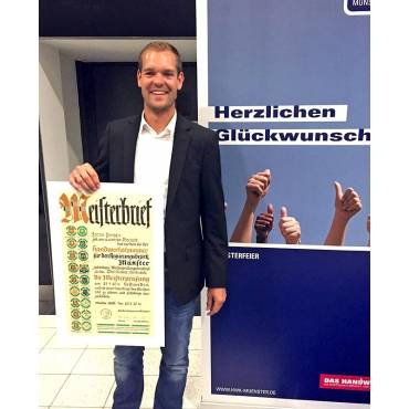 Jonas Janzen - Dachdeckermeister.jpg