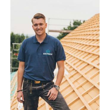 KULTDACH Jeffrey Reuter Dachdeckermeister.jpg