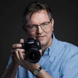 Klaus Wüller Businessfoto.jpg