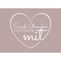 Sarah-Mit-Herz-Fotografie.jpg