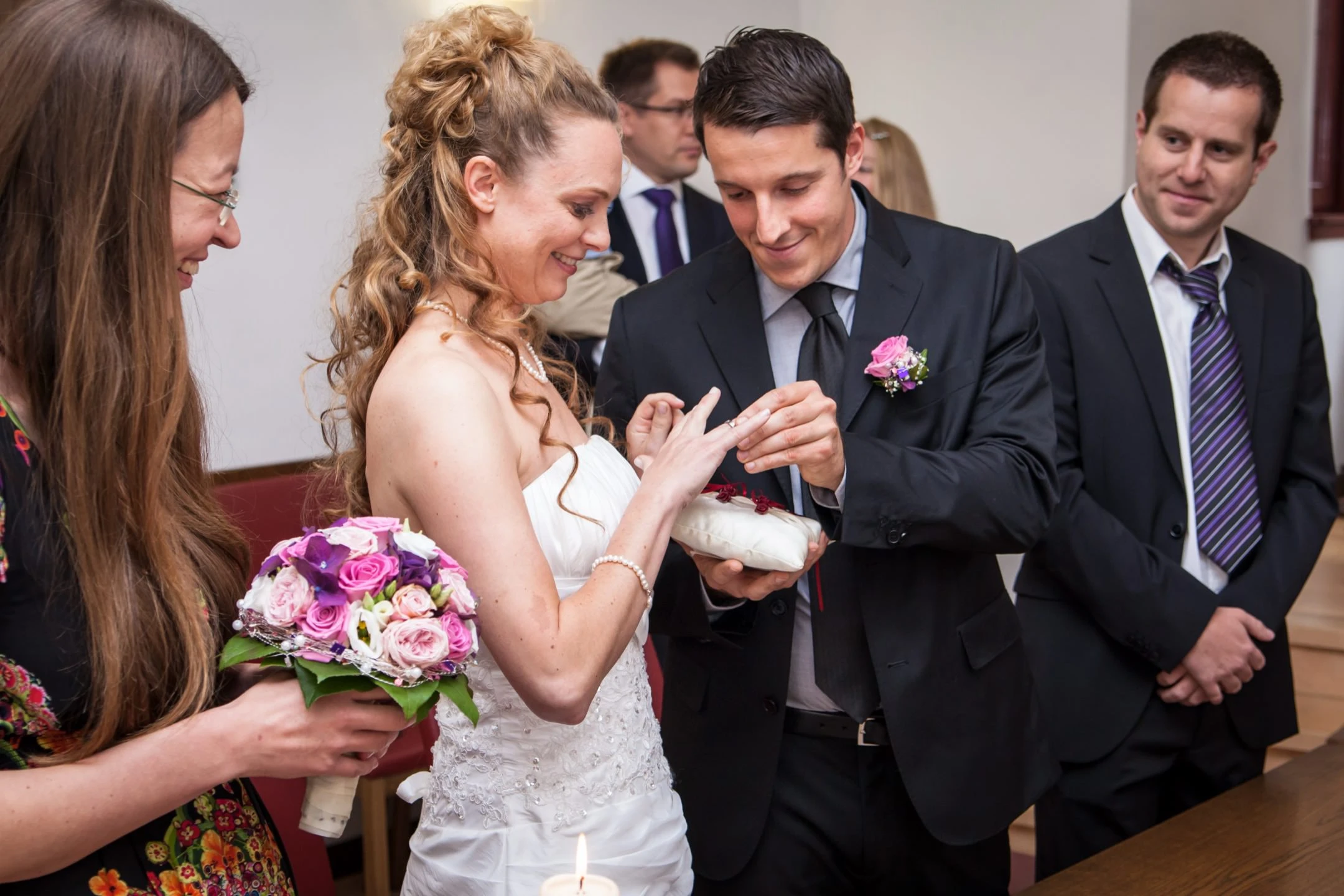 Standesamtliche Hochzeitsfotos – und ihr seid wieder mittendrin.jpg