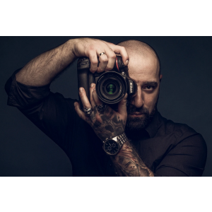 Valentin Mahnoved Photographer.jpg