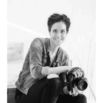 Melanie Schneider Photography.jpg