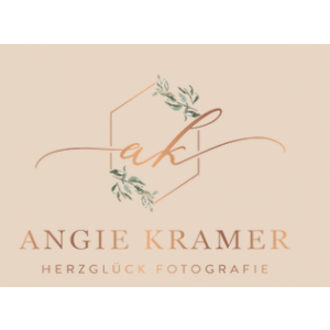 Angie Kramer - Herzglück Fotografie KEINE PASSBILDER.jpg