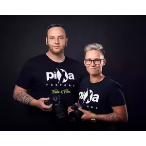 Pixa Factory GmbH Foto & Film.jpg