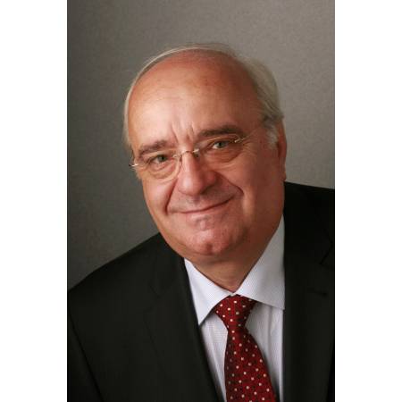 MANFRED HAU CONSULTING - WIRTSCHAFTSKANZLEI.jpg