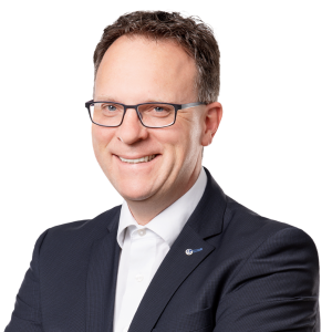 Michael Schneider für Deutsche Vermögensberatung.jpg