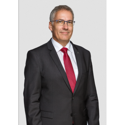 Mattias F Neudecker - Selbstständiger Vertriebspartner für Swiss Life Select.jpg