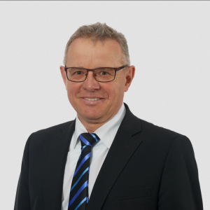 Jürgen Eisgrub: Allfinanz Deutsche Vermögensberatung.jpg