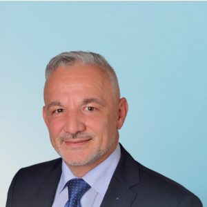 Adrian Reichrath - Selbstständiger Finanzberater für die Deutsche Bank.jpg