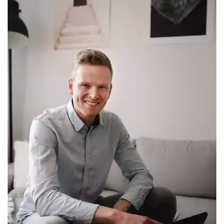 Janek Stein Immobilien & Finanzierungen.jpg