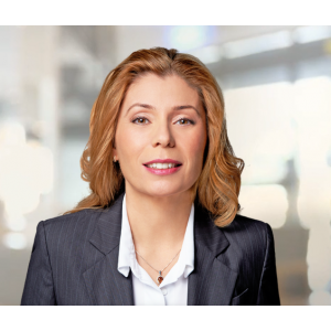 Dilek Findik-Deutsche Vermögensberatung.jpg