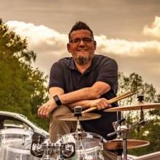 Allfinanz Oliver Plume (der Finanztrommler).jpg