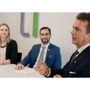 inviniti AG Vertriebsdirketion Knut Marckmann.jpg