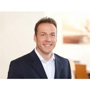 ERGO Versicherung Stefan Ewald.jpg