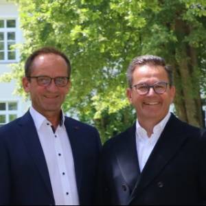 Allianz Versicherung Manzinger-Huettner Manzinger OHG Generalvertretung in Eggenfelden.jpg