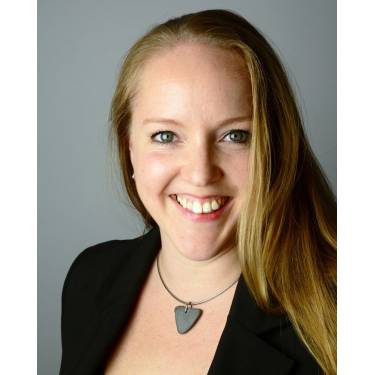 Stefanie Baur - Hauptgeschäftsstelle für Deutsche Vermögensberatung.jpg