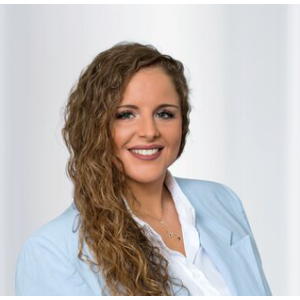 HUK-COBURG Versicherung Sandra Pereira Dos Santos in Murnau.jpg