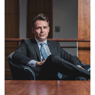 Radek Pernicky - Vermögensberater.jpg