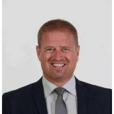 Raiffeisenbank Rupertiwinkel, Haupstelle Teisendorf.jpg