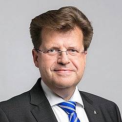 Rechtsanwalt Dr. Michael van Berk | Fachanwalt für Miet-, Wohnungseigentumsrecht.jpg