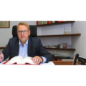 Brandhorst: Rechtsanwalt.jpg