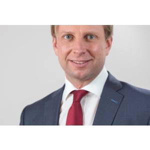 Gatzweiler Cliff Dr. Rechtsanwalt.jpg