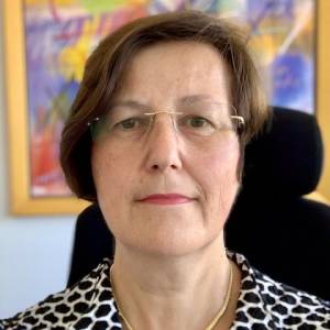 Dr. Annette Kuhlmann.jpg