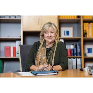 Susanne Sicher Rechtsanwältin.jpg