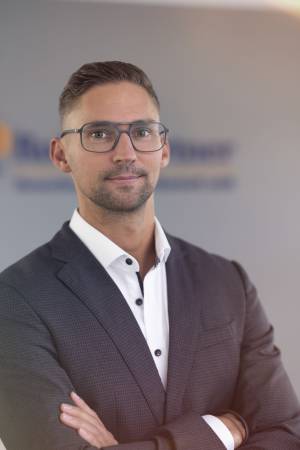 Roß & Partner Steuerberatungsgesellschaft mbB.jpg