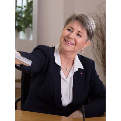 auro Immobilien Andrea Aurbach-Rohr.jpg