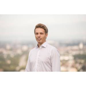 Hust Immobilien.jpg
