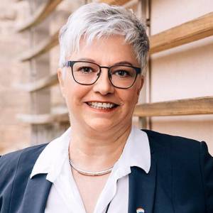 RE/MAX Solutions.jpg