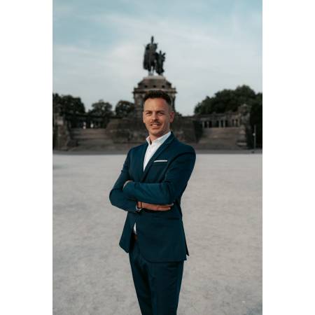 Andre Cerbello Immobilien.jpg