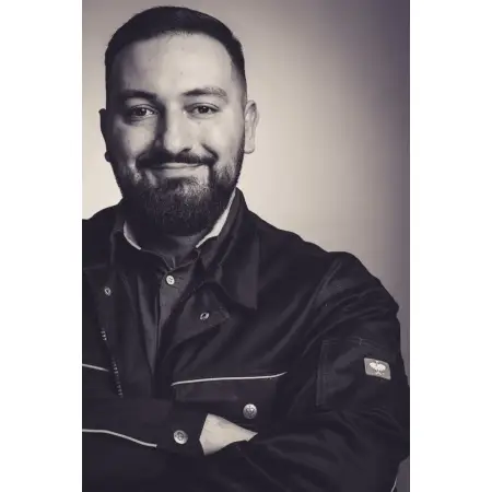 PLUS7 media | Professioneller Webdesigner | Grafikdesign | SEO.jpg