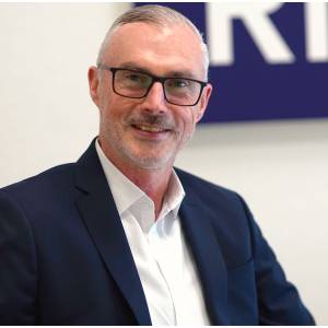 HEINRICH IMMOBILIEN.jpg