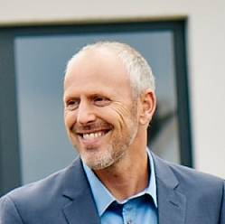 Postbank Immobilien GmbH Uwe Helmrich.jpg