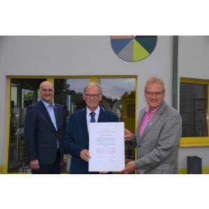 Manfred Göppert - Maler und Lackierermeister.jpg