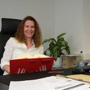 Rechtsanwältin Anja Aigner.jpg