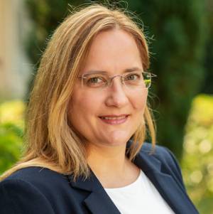 Frau Melanie Lack.jpg