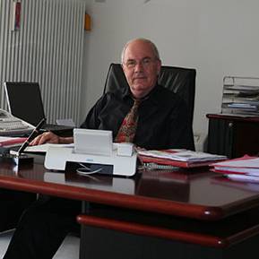 Dr. Reichert und Kollegen.jpg