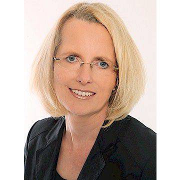 Evelyne Kulla - Rechtsanwältin.jpg