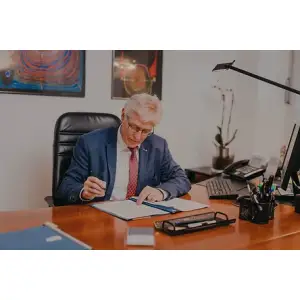 Rechtsanwälte & Notar Reinhard Hebbelmann.jpg