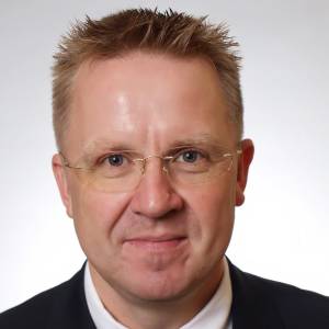 Dr. Axel Linneweber, LL.M..jpg