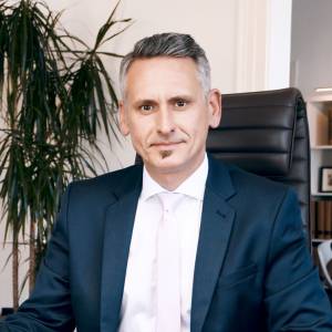 Rechtsanwalt Marco Warias.jpg