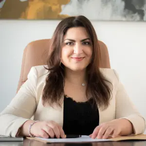 Ebru Esmer-Yildiz Rechtsanwältin.jpg