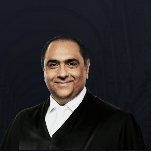 Rechtsanwalt Dr. Dr. Iranbomy.jpg