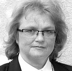 Alexandra Passek - Fachanwalt für Erbrecht - Fachanwalt für Familienrecht.jpg